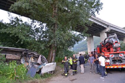 Irpinia, strage sull'autostrada 11