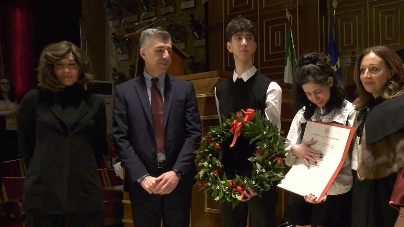 "Uno squarcio nelle nostre coscienze". Conferita la laurea a Giulia Cecchettin