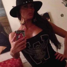 I selfie bollenti di Antonella Mosetti 2