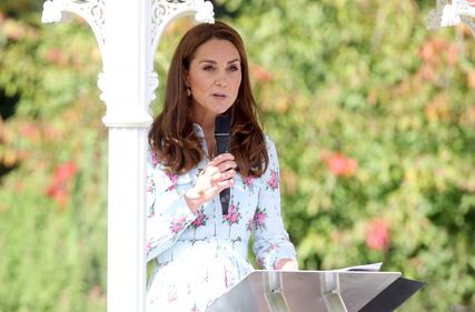 Kate Middleton, nuovo look a fiori: foto 10