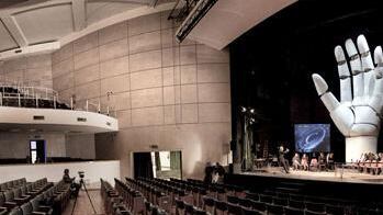 Riapre il Teatro dell'Arte ed è subito Bob Wilson