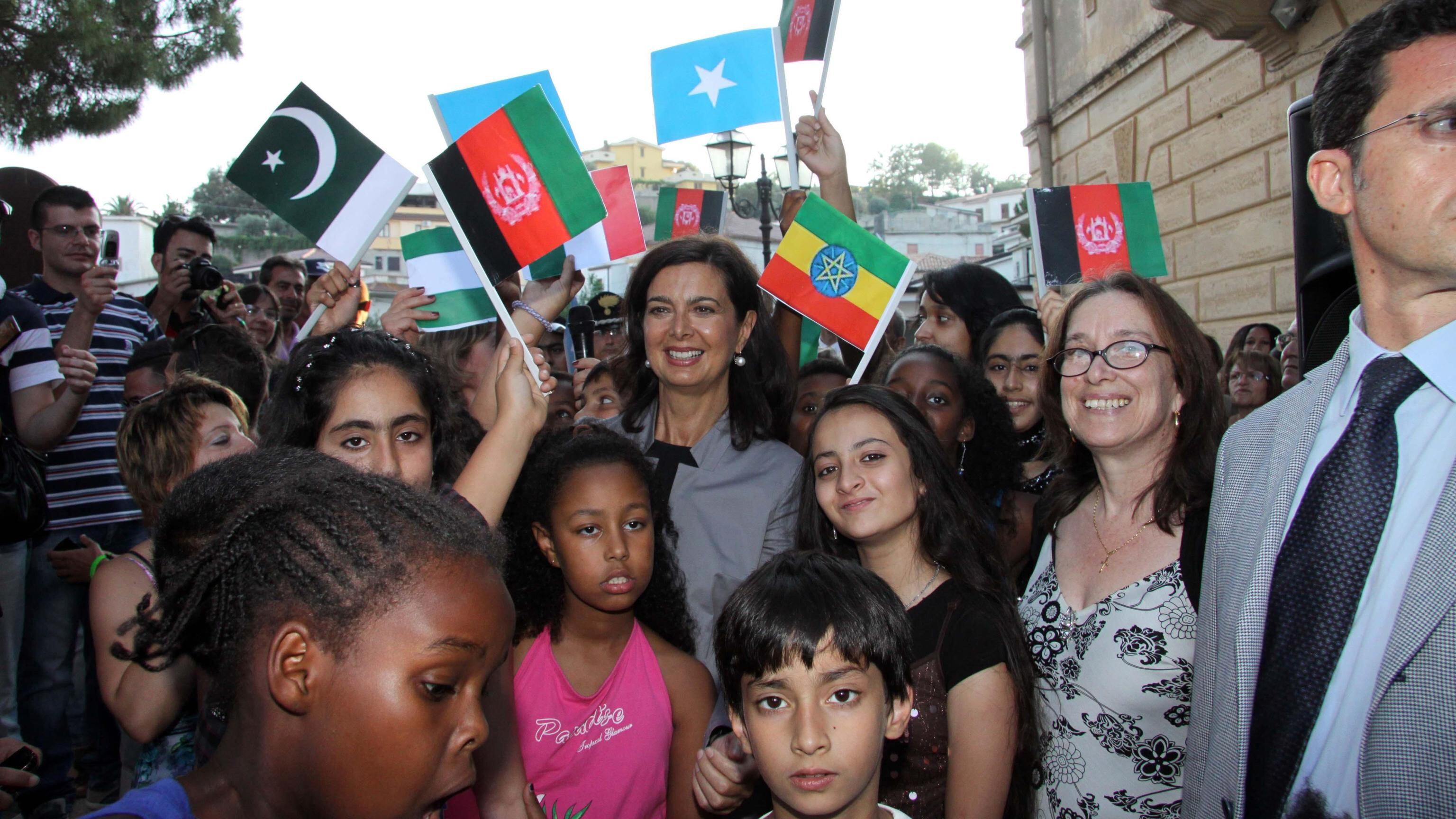 La maestra Boldrini e l'ultima lezioncina: "Cittadinanza per tutti"