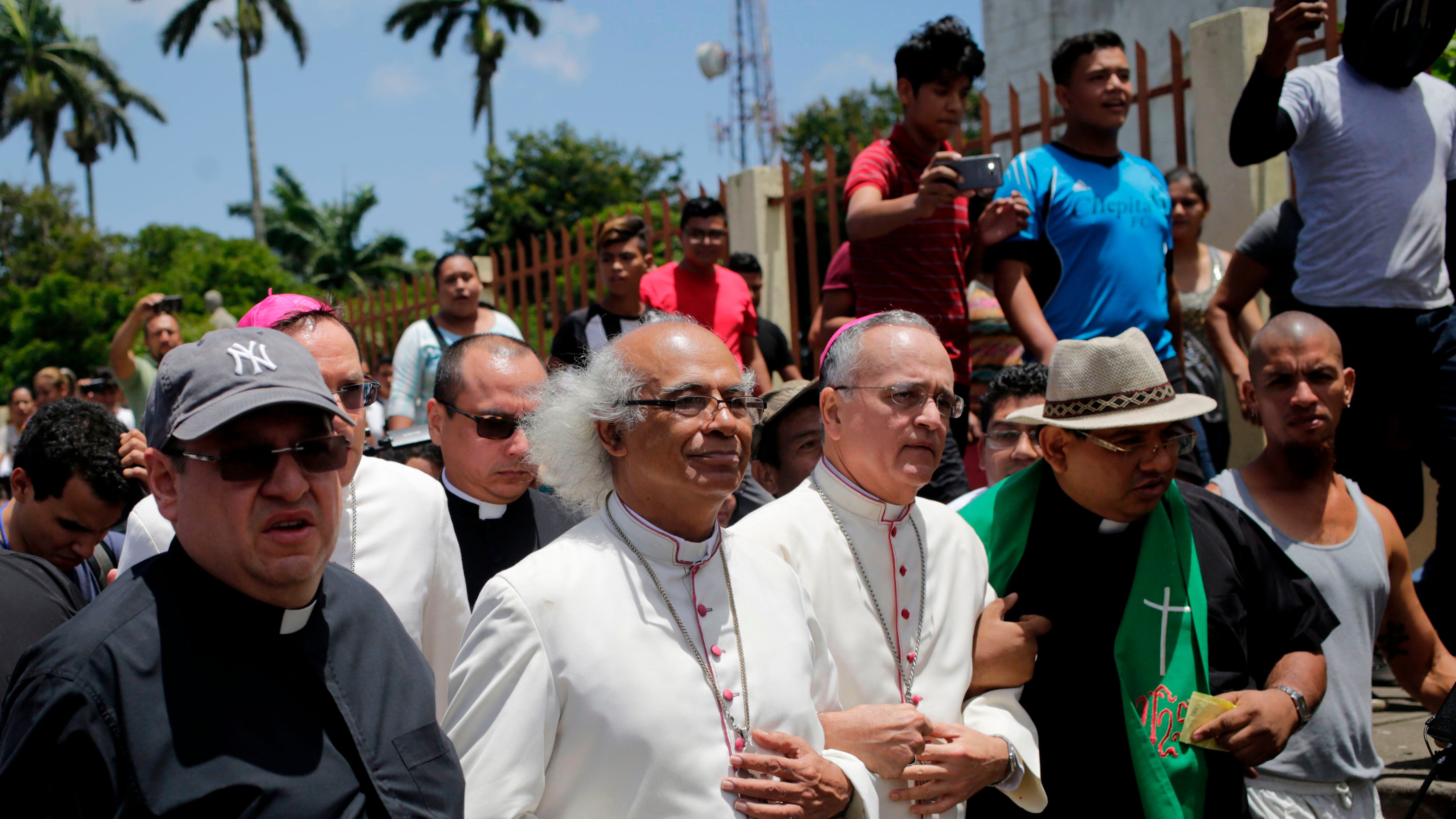 L'ultimo sfregio di Ortega: fa picchiare il cardinale
