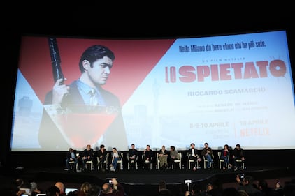 "Lo spietato": il cast per la presentazione del nuovo film Netflix  6