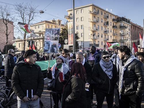 La galassia filo-Gaza fra arabi e giovani comunisti