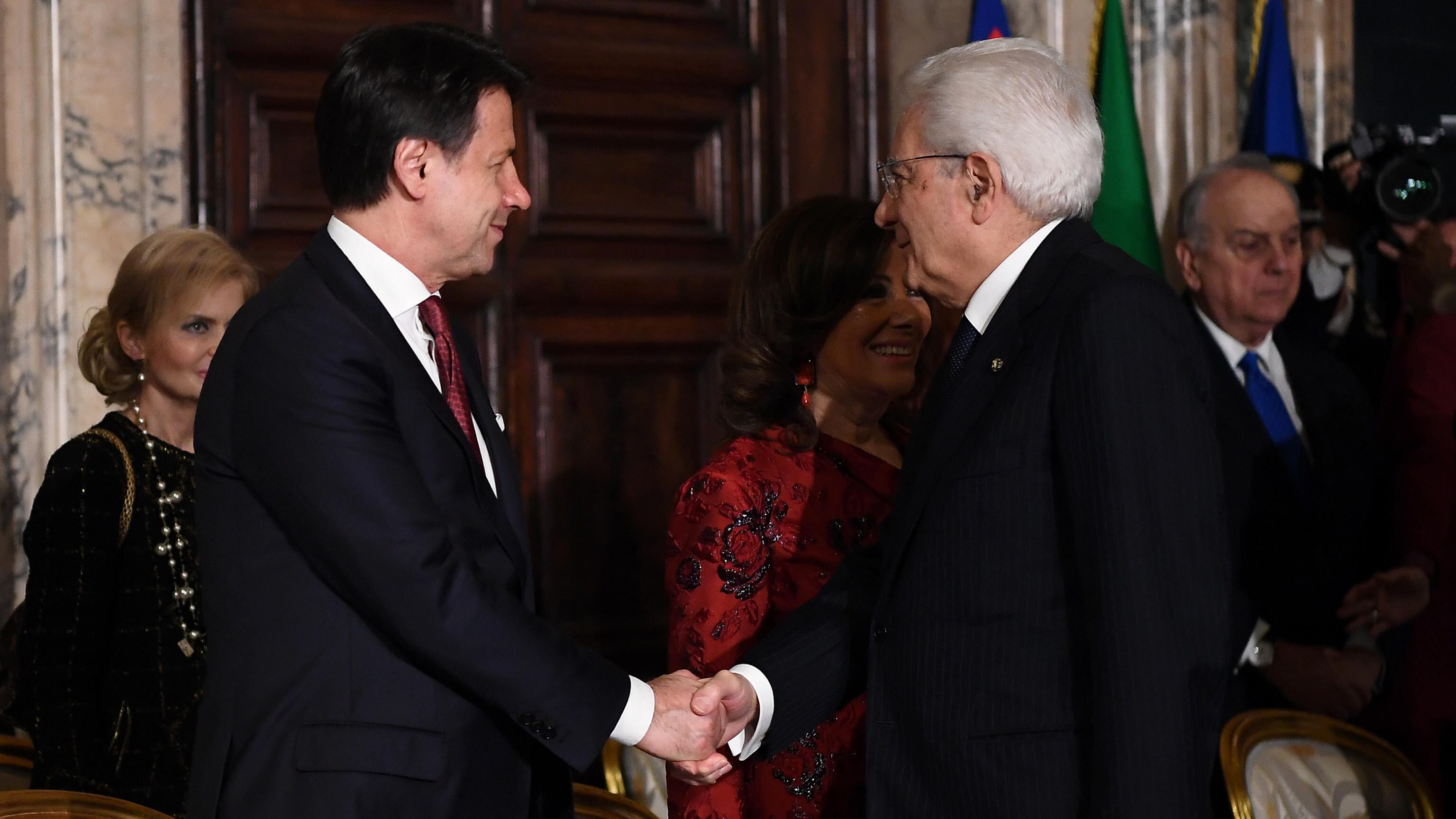 Ira dentro il M5S: "Conte? Vuole entrare nel governo oppure il voto"