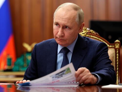 "Nessuno può fermare la Russia". La sfida all'Occidente nel discorso di fine anno di Putin