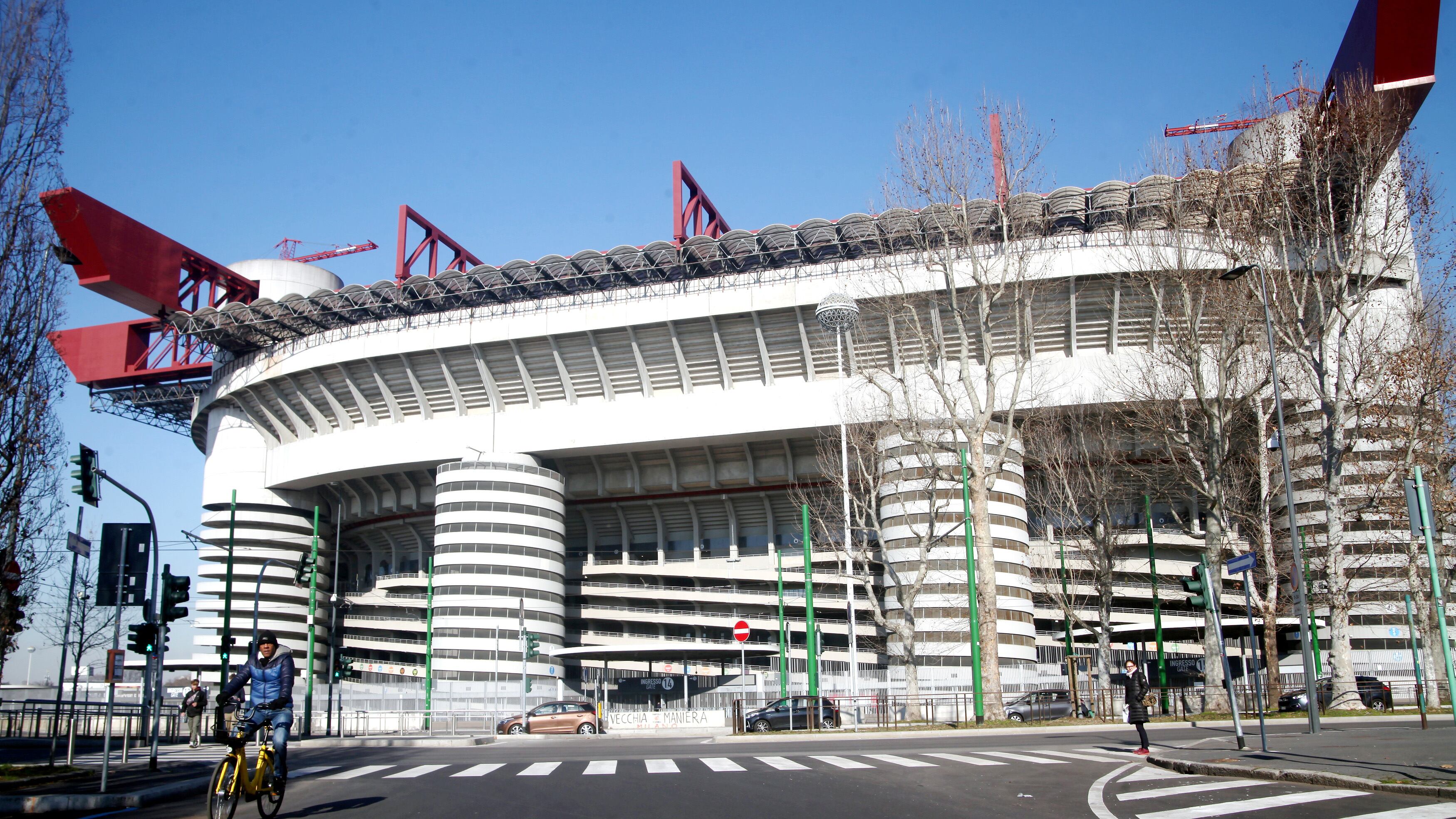 Stadio, scintille Sala-comitati "Basta, dialogo inesistente"