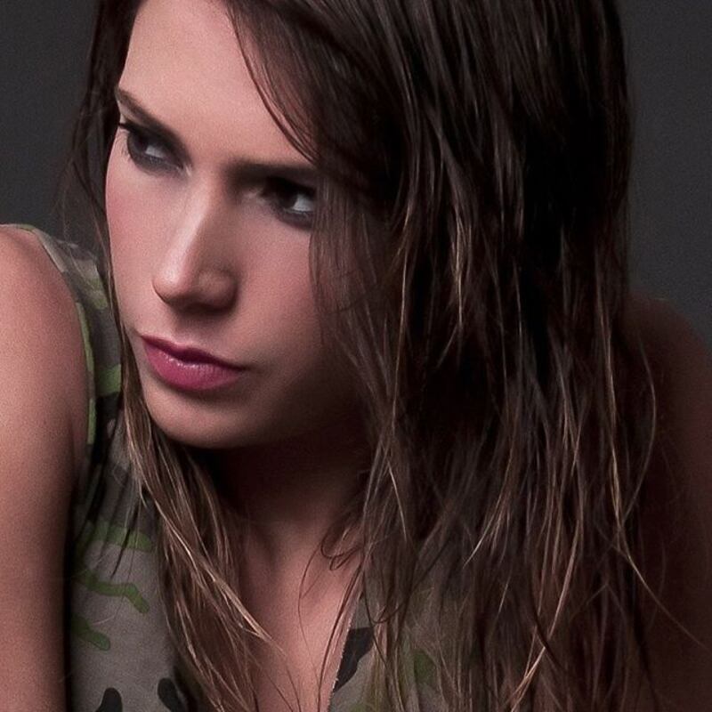 Regina Baresi spopola su Instagram: gli scatti della figlia d'arte 13