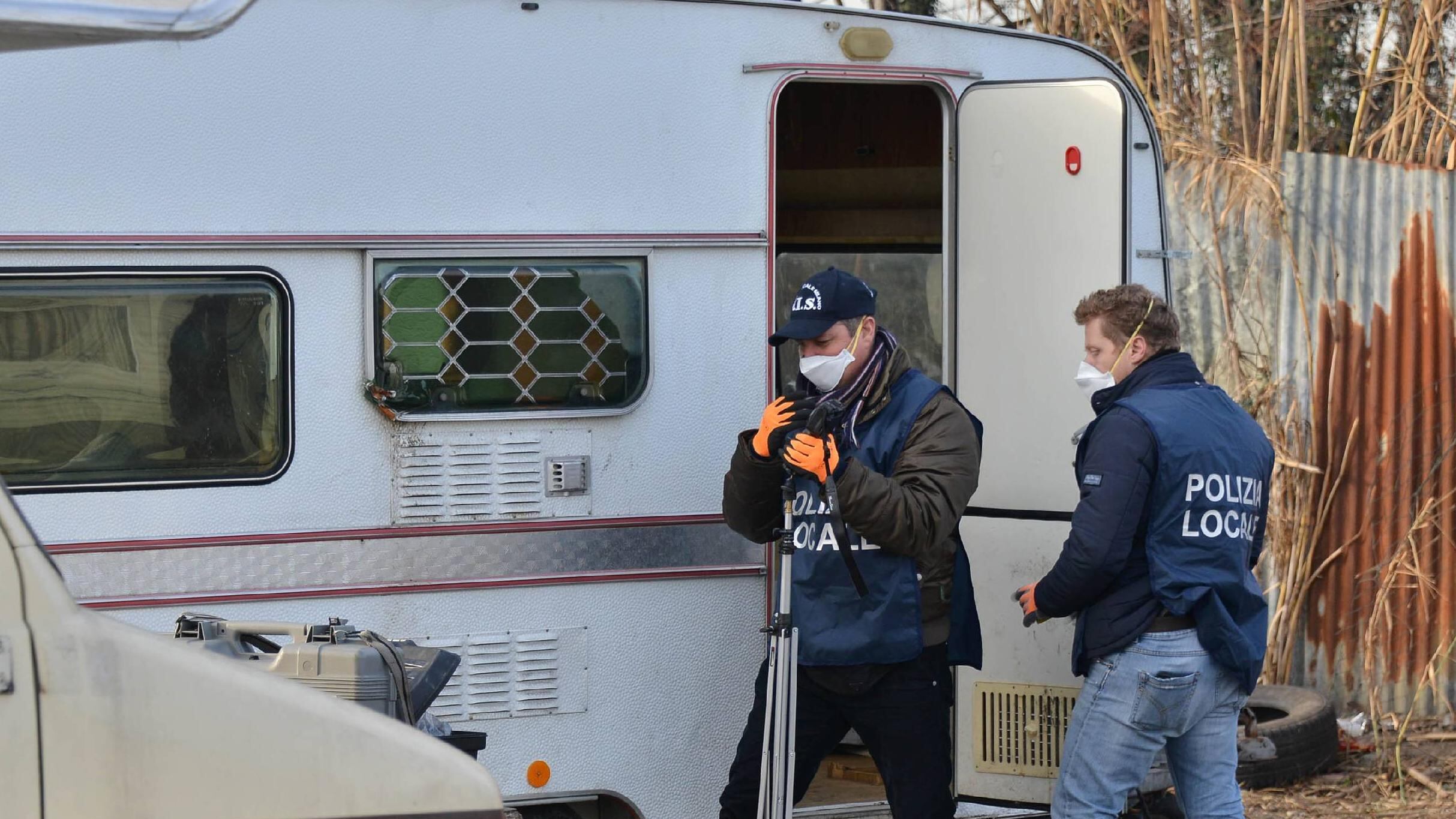 Bimbo rom di 3 mesi muore di freddo nel campo abusivo