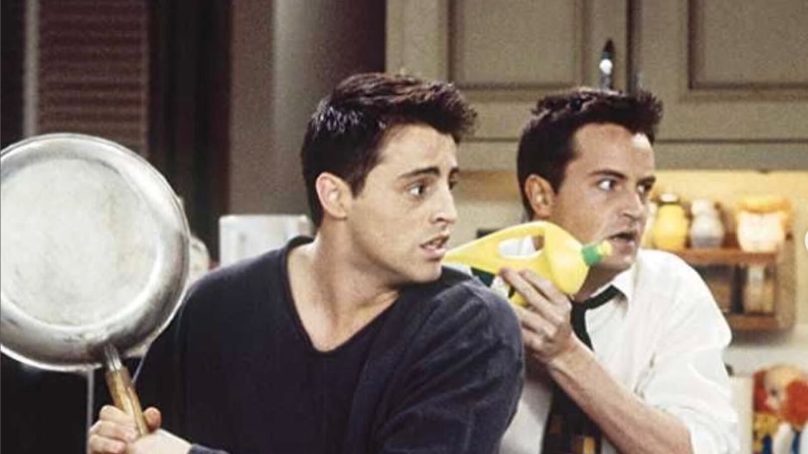"Non ti dimenticherò mai". Il commovente addio di Matt LeBlanc a Matthew Perry
