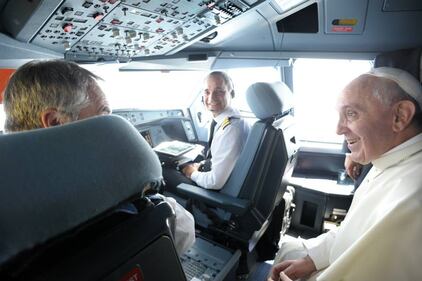 I Papi e l'aereo: cinquant'anni di Pontefici in volo 9
