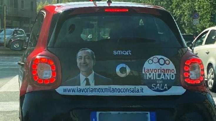 Sala penalizza le auto. "Ma le sue sono libere di girare"