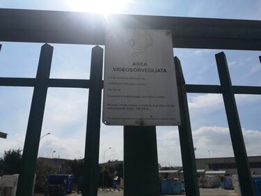 Sversano illecitamente rifiuti: così hanno ridotto l'area 4