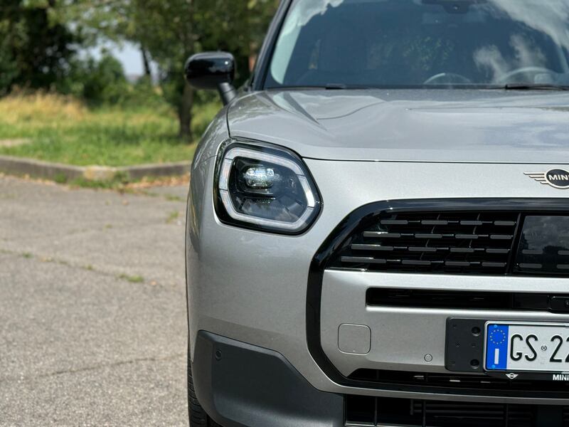 MINI Countryman 2024: guarda la gallery del crossover mild-hybrid premium 4