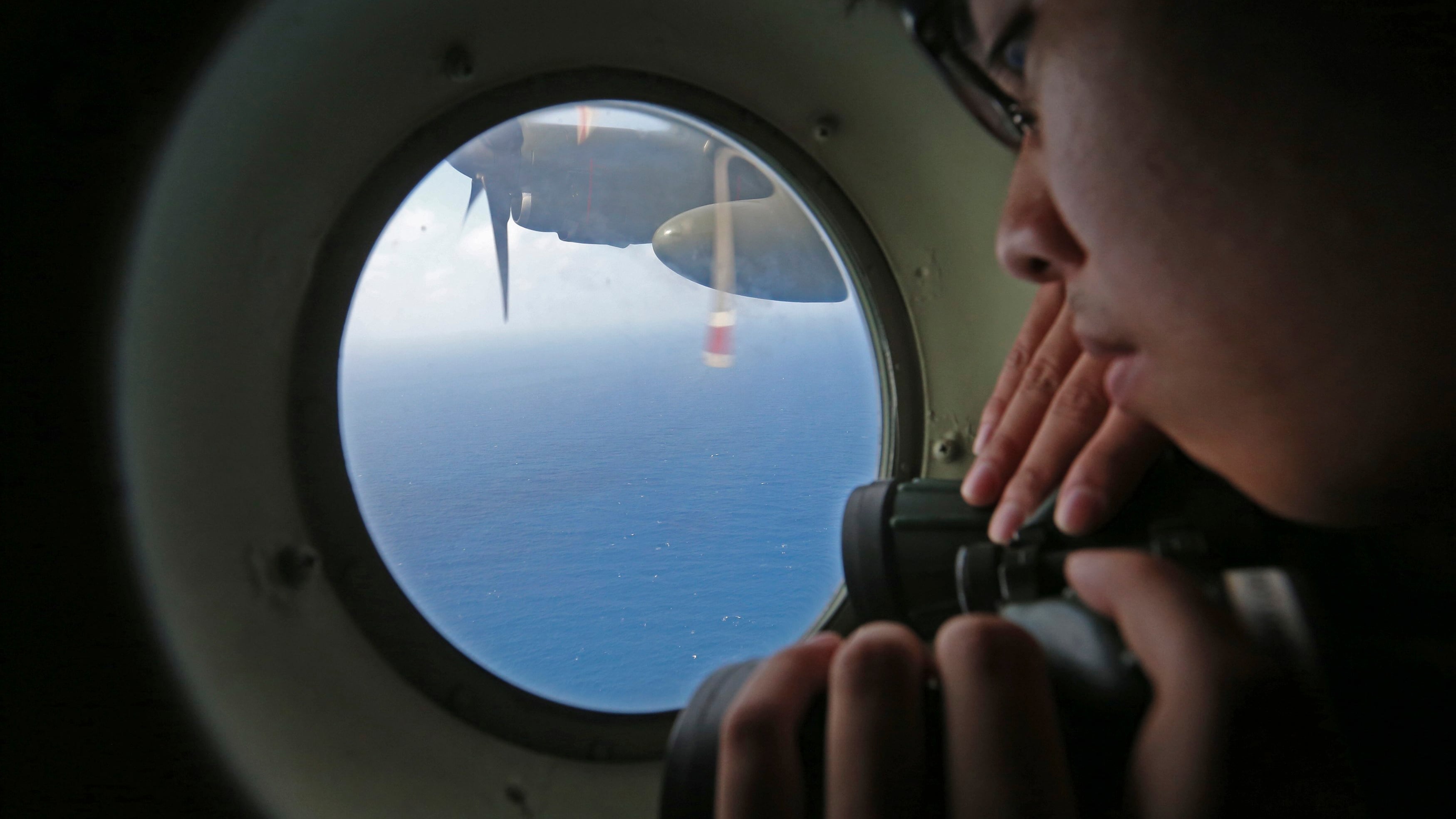 Nell'era del "tutti spiati" il paradosso dell'aereo sparito senza una traccia
