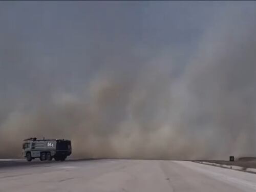 Il Trapanese nella morsa degli incendi: chiuso l'aeroporto di Birgi
