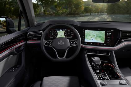 Volkswagen Touarge, guarda la gallery 15