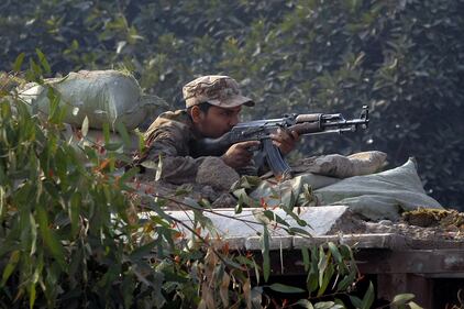 Strage dei talebani in Pakistan: oltre 100 bambini uccisi 2