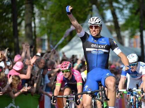 C'è Kittel tra due ali di folla. Al Giro un nuovo Re Leone