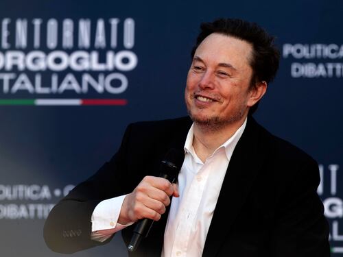 Perché Musk non ha etichette