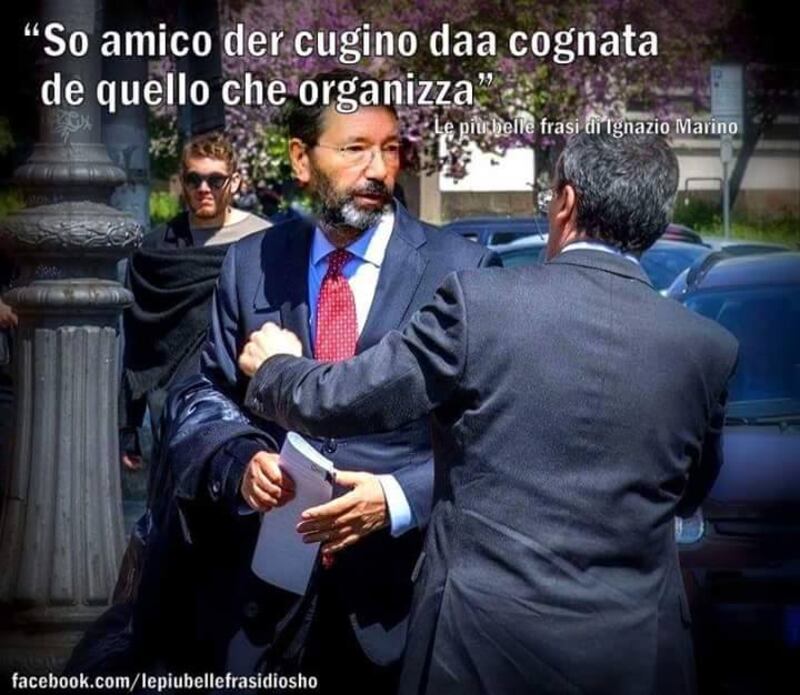 La satira dei social su Marino che si invita agli eventi 3