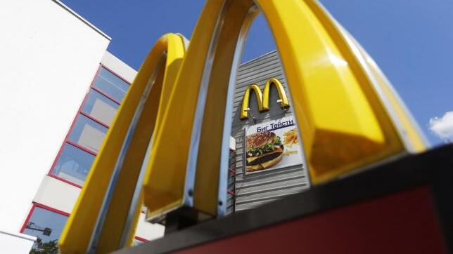 Ordina un the al limone e si ritrova la marijuana nel bicchiere di Mc Donald's