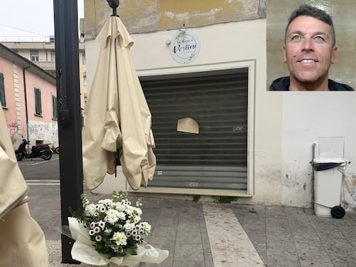 Ucciso dal branco davanti al figlio, la compagna: "Hanno smesso di picchiarlo solo quando è morto"