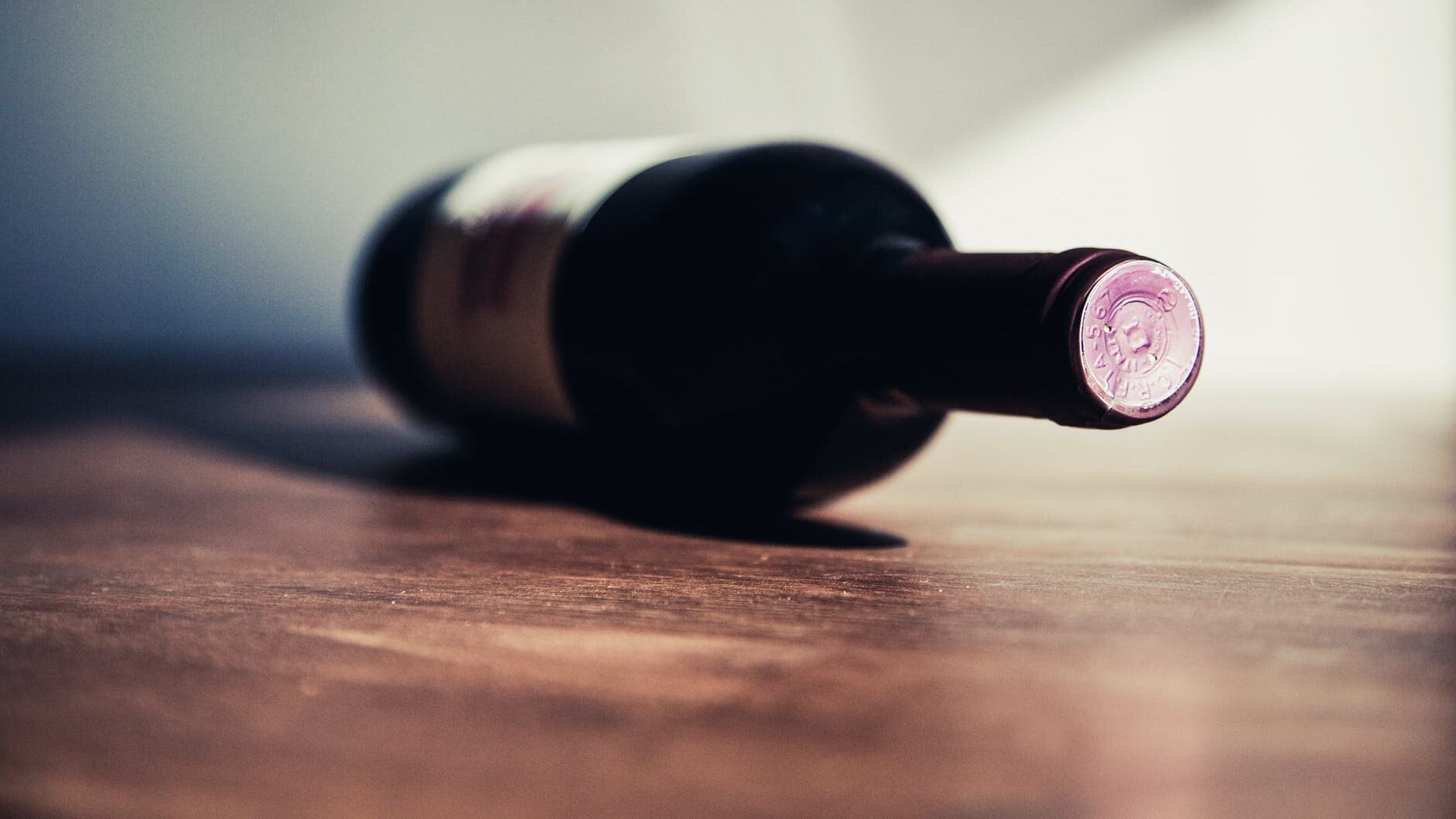 L'Europa salva il vino: "Via dalle etichette i riferimenti al cancro"