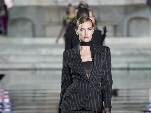L'indiscrezione: "Irina Shayk gelosa di Lady Gaga. Questo il motivo dell'addio a Bradley Cooper"