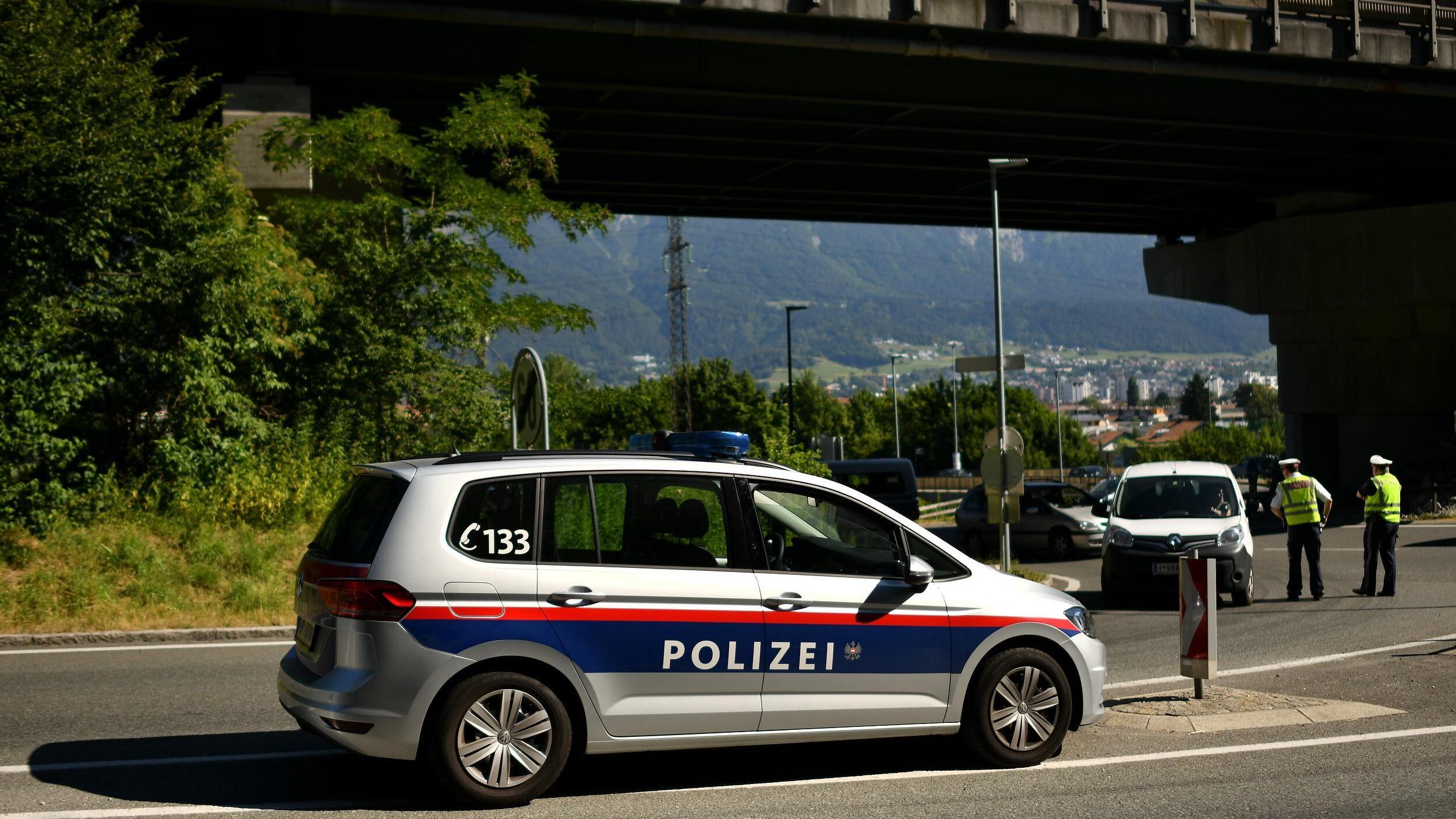 Madre e figlia morte in una cella frigorifero nascosta. La scoperta horror in Tirolo