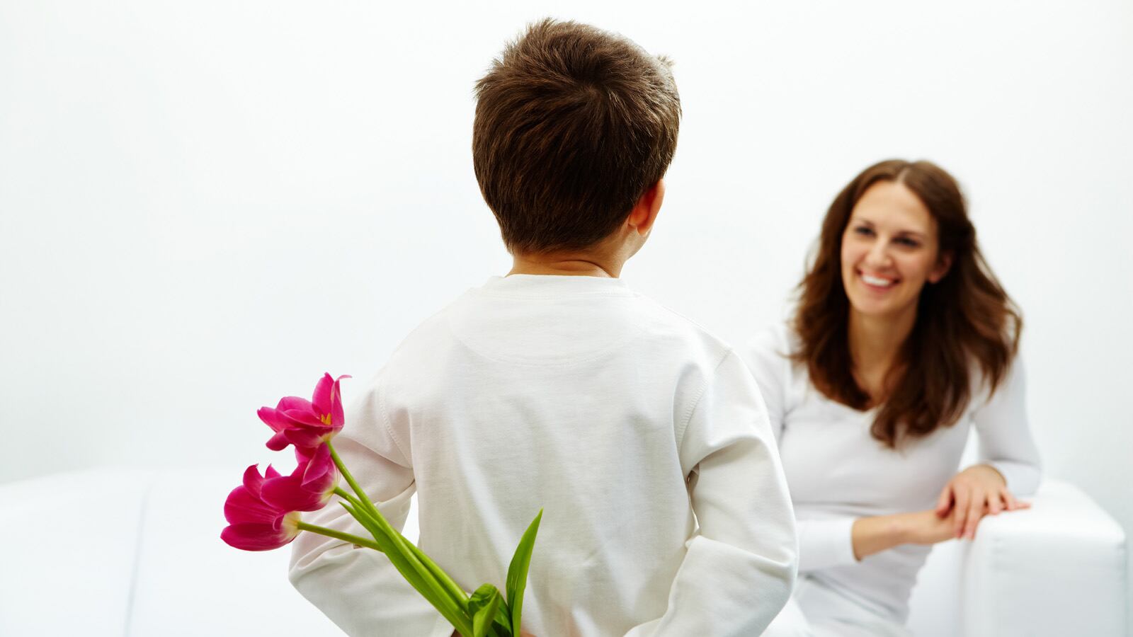 Lo studio Usa: "Essere il cocco di mamma può portare alla depressione"