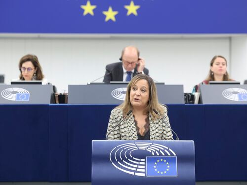 "La Russa nostalgico, Fontana omofobo", delirio socialista al parlamento Ue