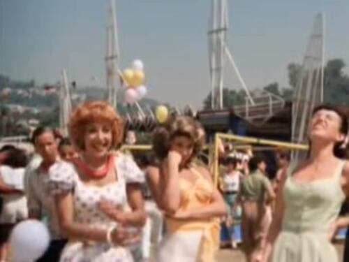 Venduti chiodo e leggins che Olivia Newton John indossò in Grease
