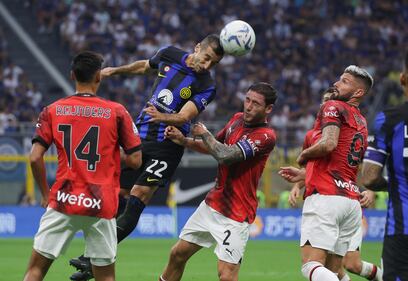 Le immagini più belle del Derby di Milano 9