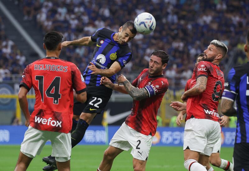 Le immagini più belle del Derby di Milano 9