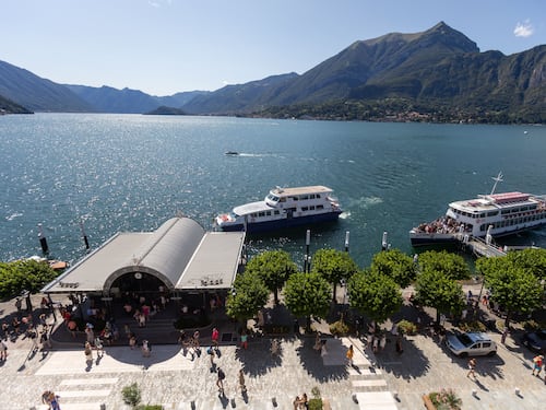 Si tuffa nel lago di Como per salvare il figlio: disperso turista olandese