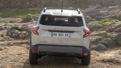 Nuova Dacia Duster 2024, guarda tutte le foto 11