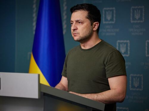 "Zelensky è in località segreta", lo spettro carestia e Orsini: quindi. oggi...