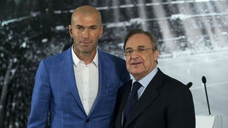 Zidane choc: "Lascio il Real Madrid ma non cercherò un'altra squadra"