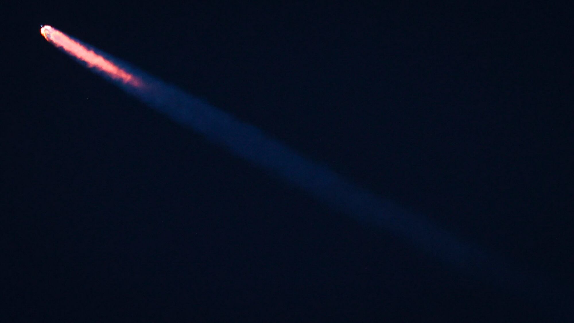 La nuova arma dei russi contro i satelliti Starlink. E piovono detriti SpaceX