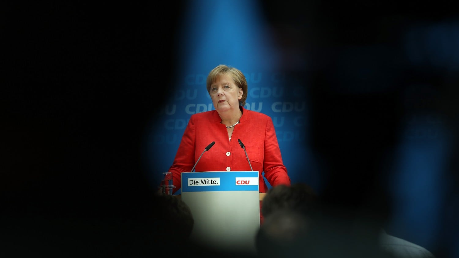 Merkel calma le acque: "Anche se mi ritiro la mia influenza rimane"