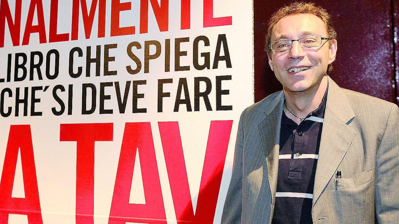 Torino, tre bottiglie molotov trovate davanti alla casa del senatore Pd Esposito