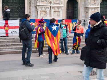 Tifo blaugrana in Piazza Duomo 1