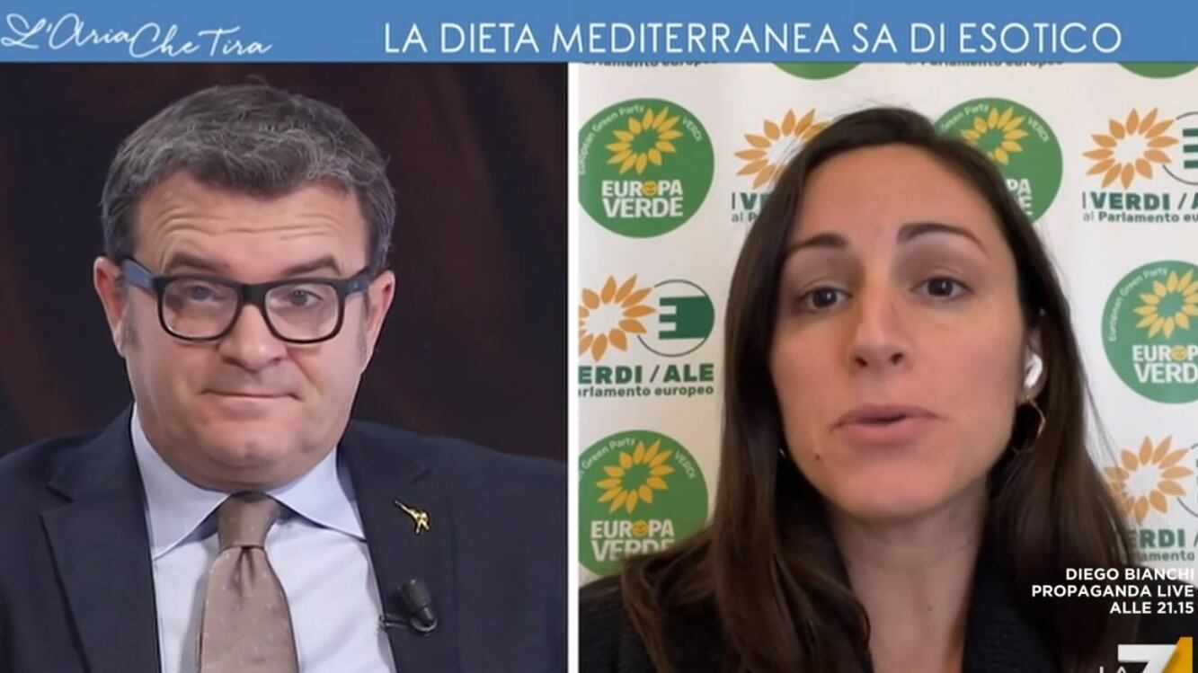 "Ma cosa sta dicendo?". Centinaio sbotta con la deputata dei Verdi