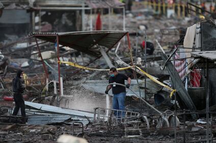 Messico, esplode il mercato dei fuochi artificiali 17
