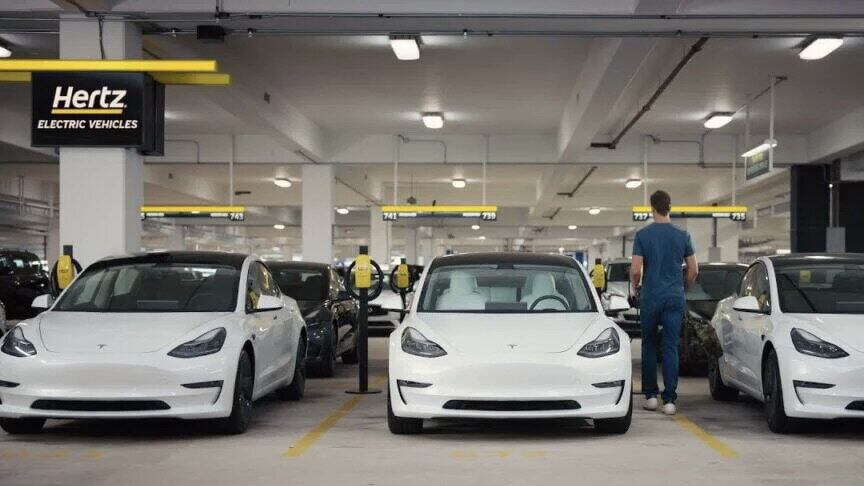 Auto elettriche: negli USA, si fanno più incidenti nel primo anno, ecco perché