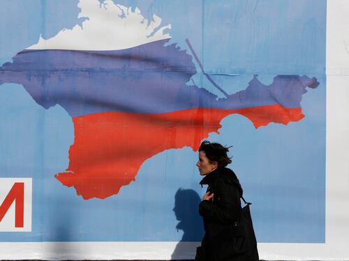 Tutto pronto per l'apertura del ponte che collegherà la Crimea alla Russia