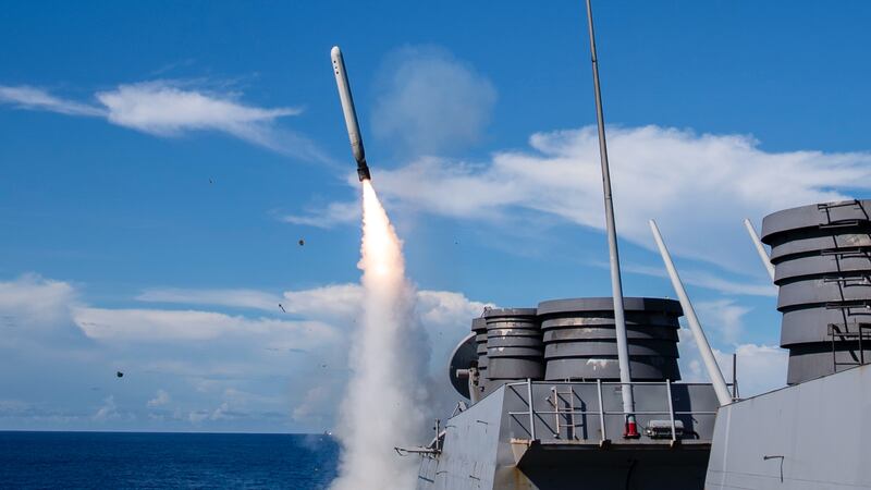 Tomahawk, bombe guidate e nuovi droni kamikaze Lucas: ecco le armi usate nell'attacco all'Iran