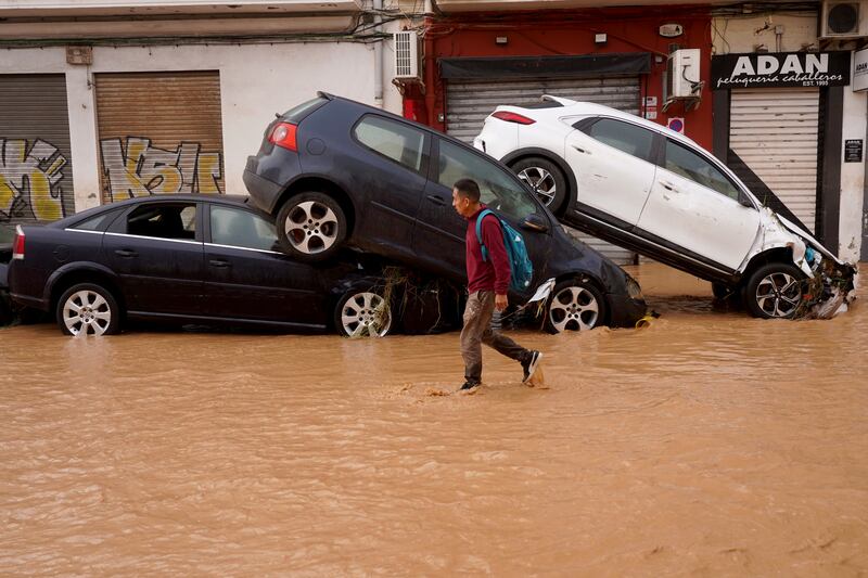 Spagna, Valencia colpita dalle alluvioni: morte e distruzione 7